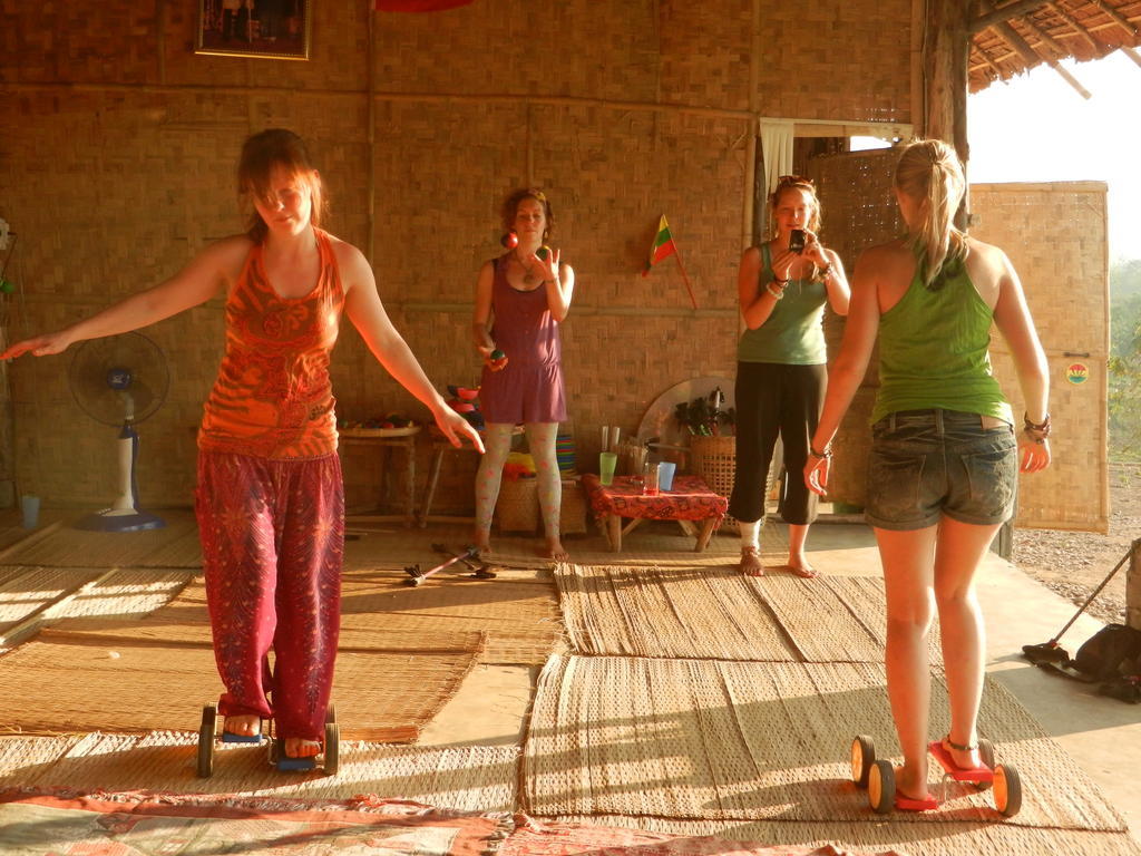 Pai Circus Hostel Exteriér fotografie